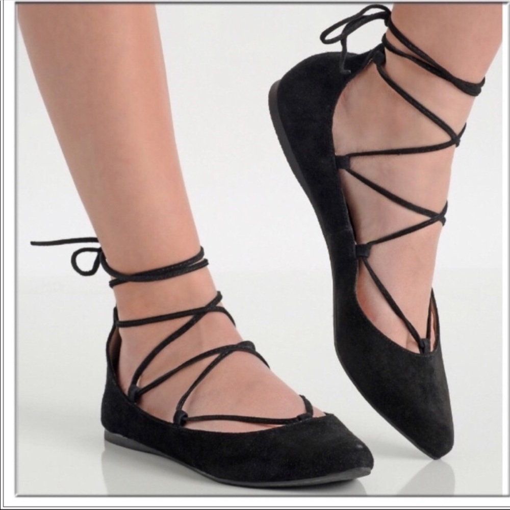 Steve Madden Black Lace Up Flats - Women 8